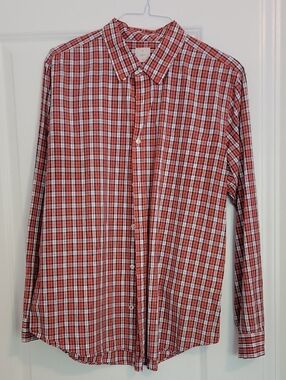 GAP Men's Red and White Plaid Button-Down Shirt